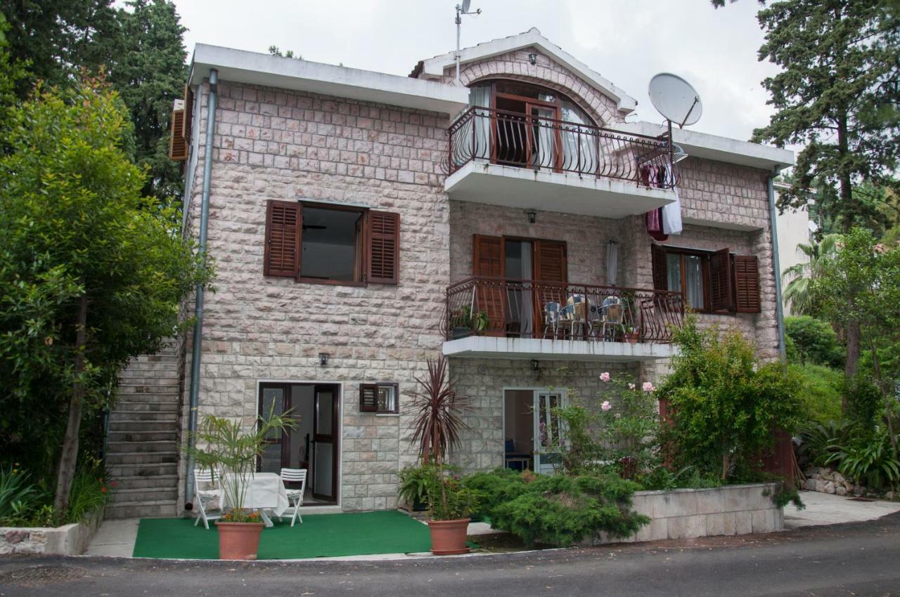 Vuksanovic Apartment Херцег Нови Екстериор снимка