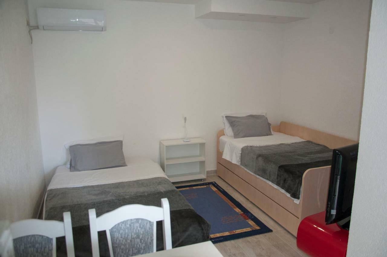 Vuksanovic Apartment Херцег Нови Екстериор снимка
